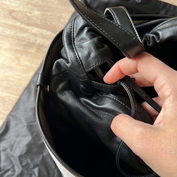 Saint Laurent Teddy Off-White Coated Linen Drawstring Bucket Bag - Picture 7 of 15